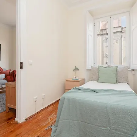 Appartement Central 6 Bed Near Arroios